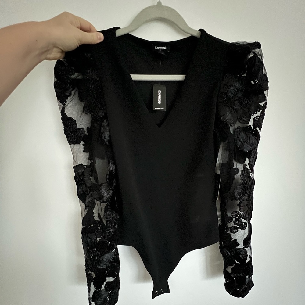 Express XS Puff Sleeve Lace Black Bodysuit